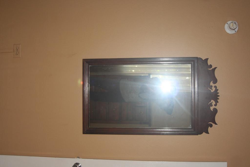 Cozy Apartment Kingston Exterior photo